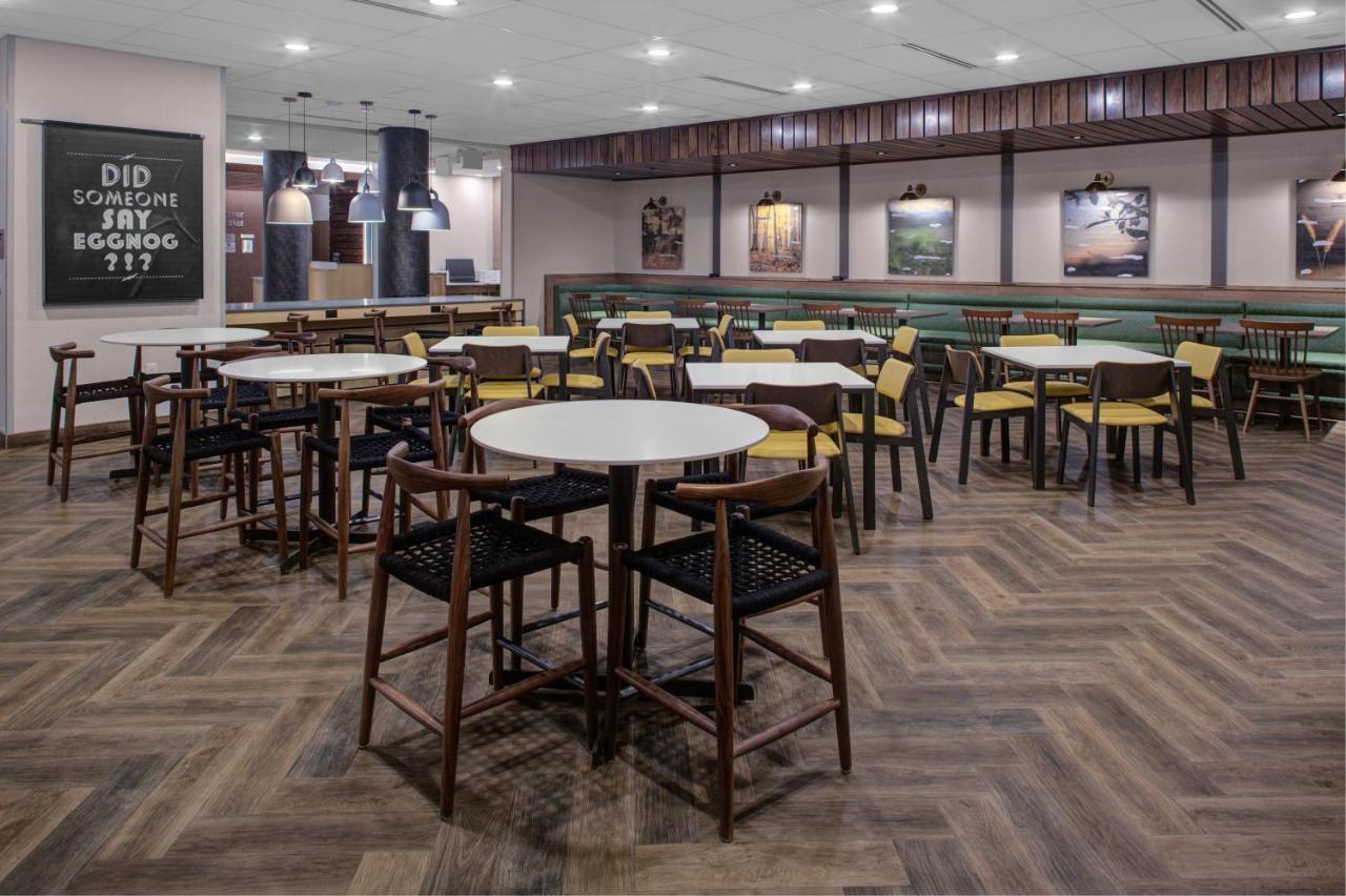 Fairfield Inn & Suites By Marriott Allentown West Breinigsville Екстер'єр фото